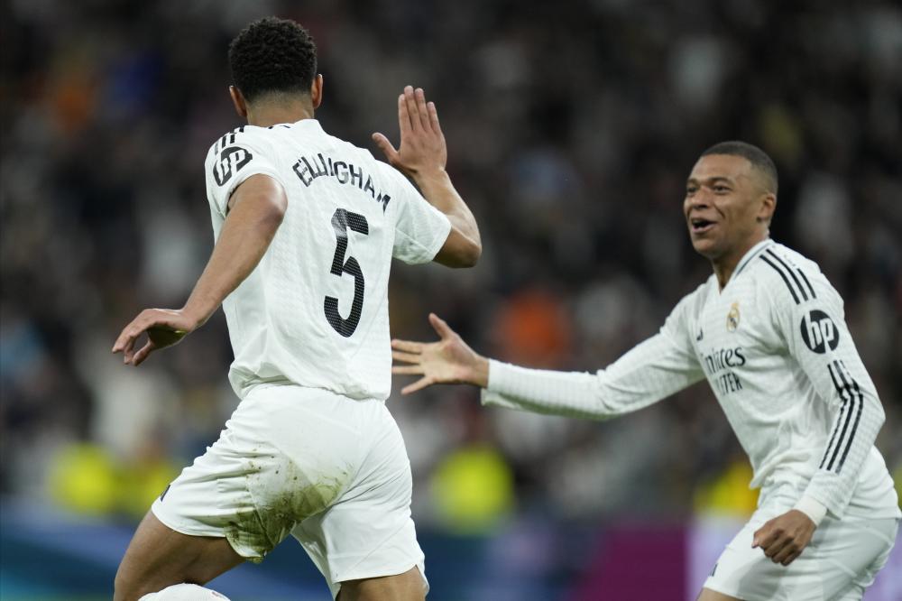 赛道上疾驰 赛道上疾驰